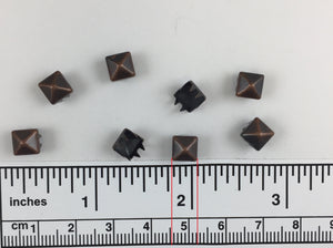 1000pcs 700 Brass Nailheads Square