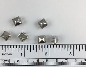 1000pcs 701 Brass Nailheads Square