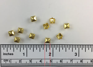 1000pcs 702 Brass Nailheads square